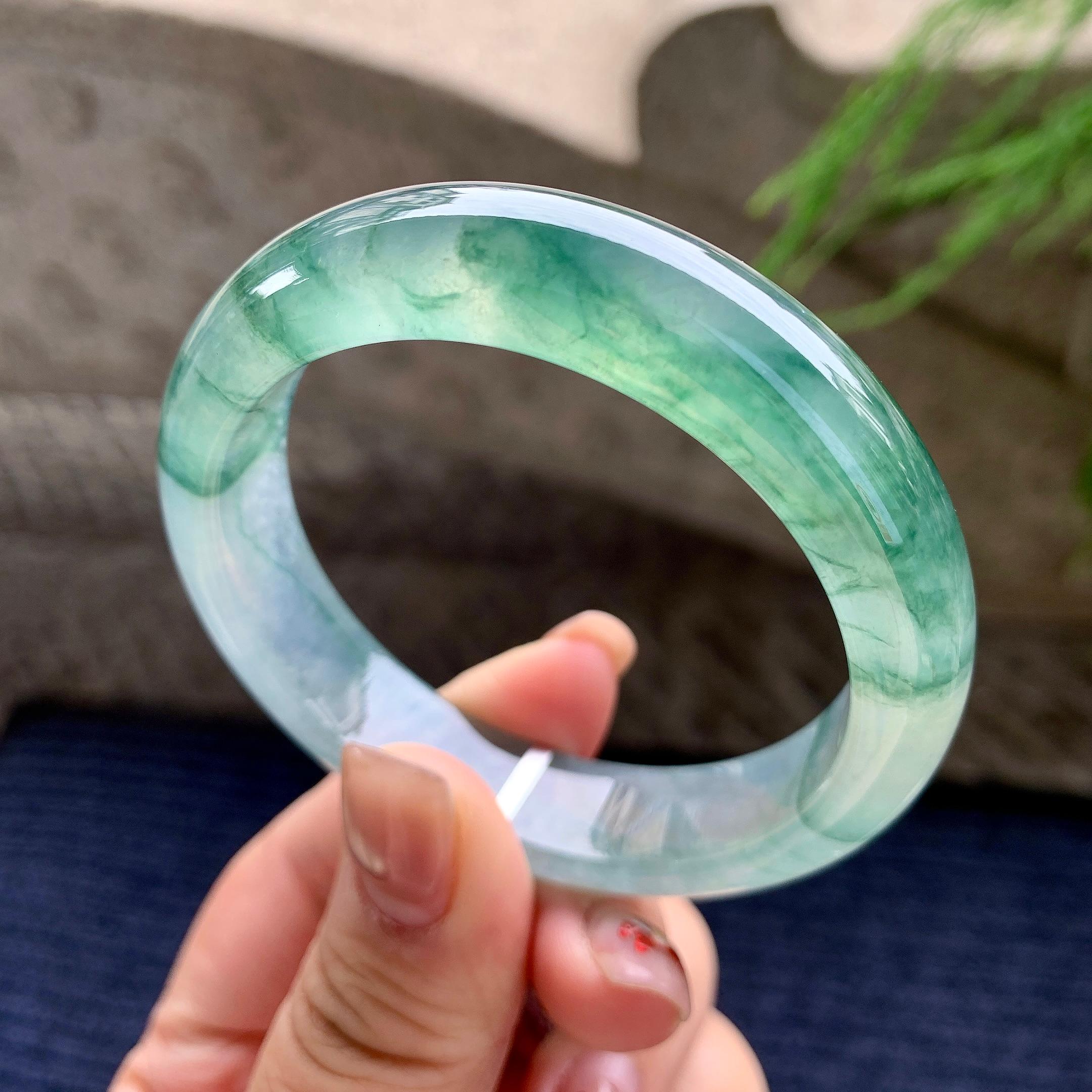 小圈口 冰种飘绿花正圈平安镯 53.5圈口 天然缅甸A货翡翠 商品编号：yc351380